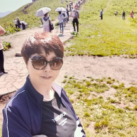 下站路口遇見你