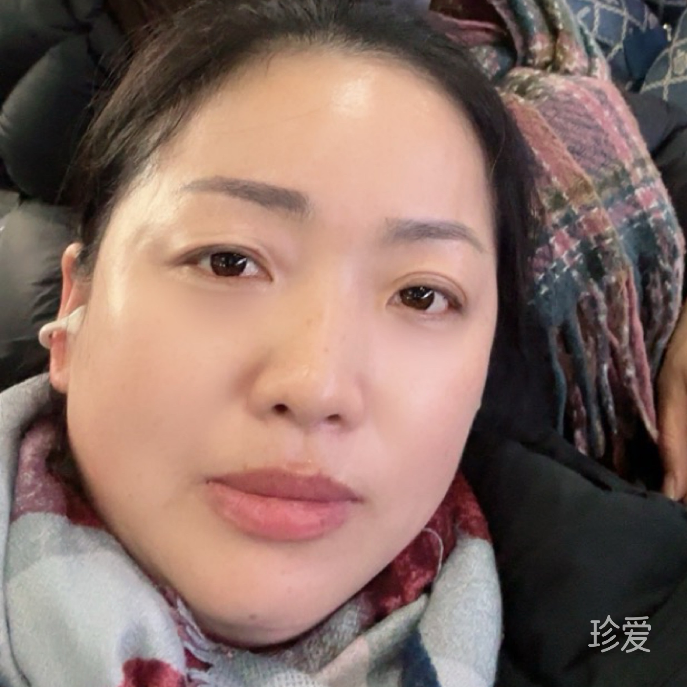 黑白色