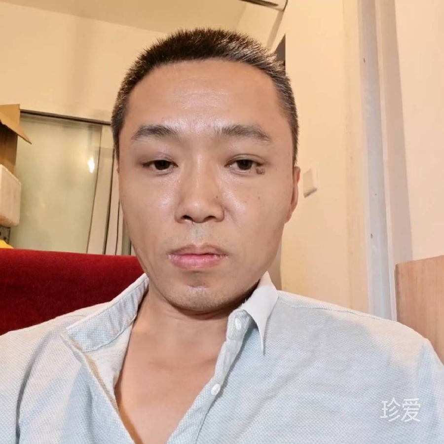 携手度余生