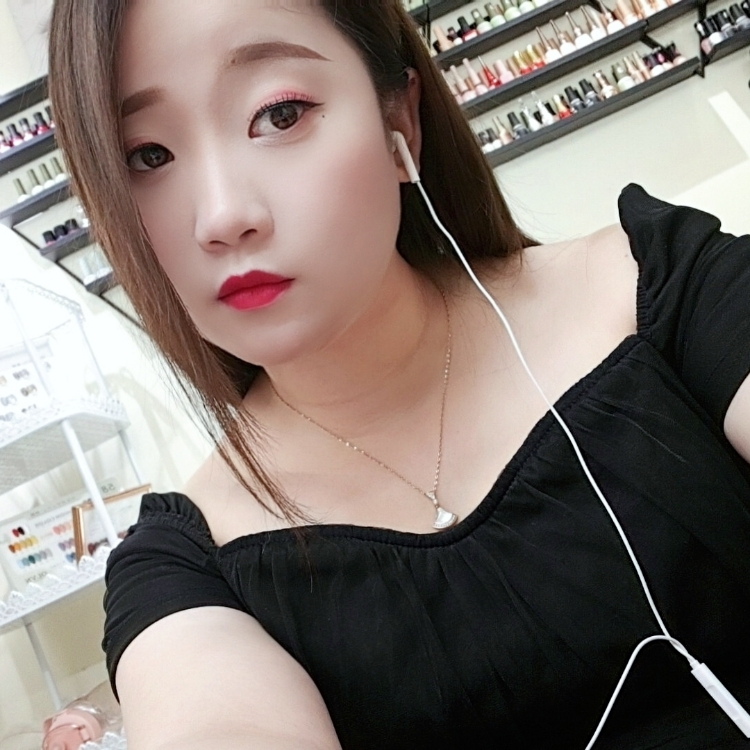 九零侯，单身狗
九零侯，单身狗