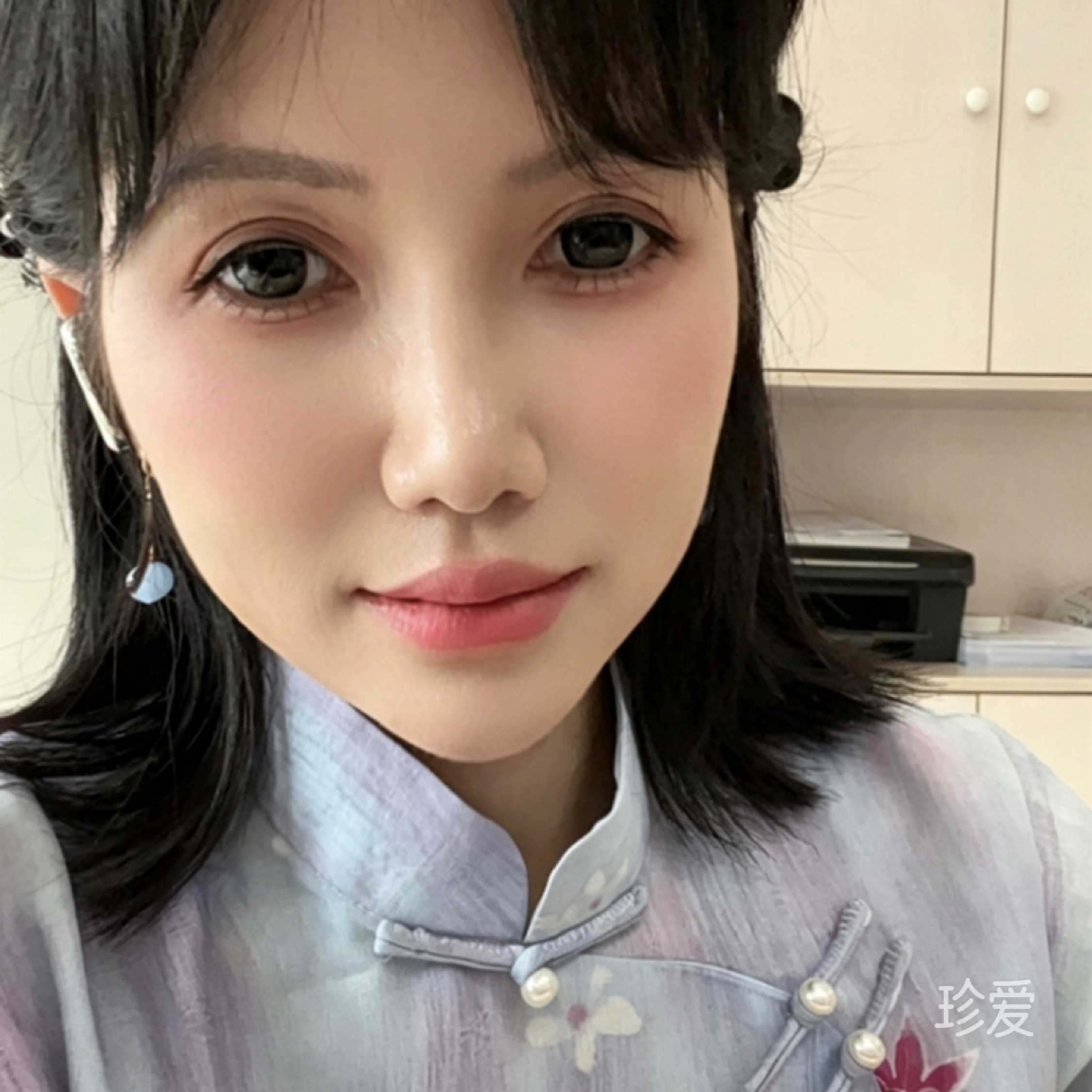 一抹微笑