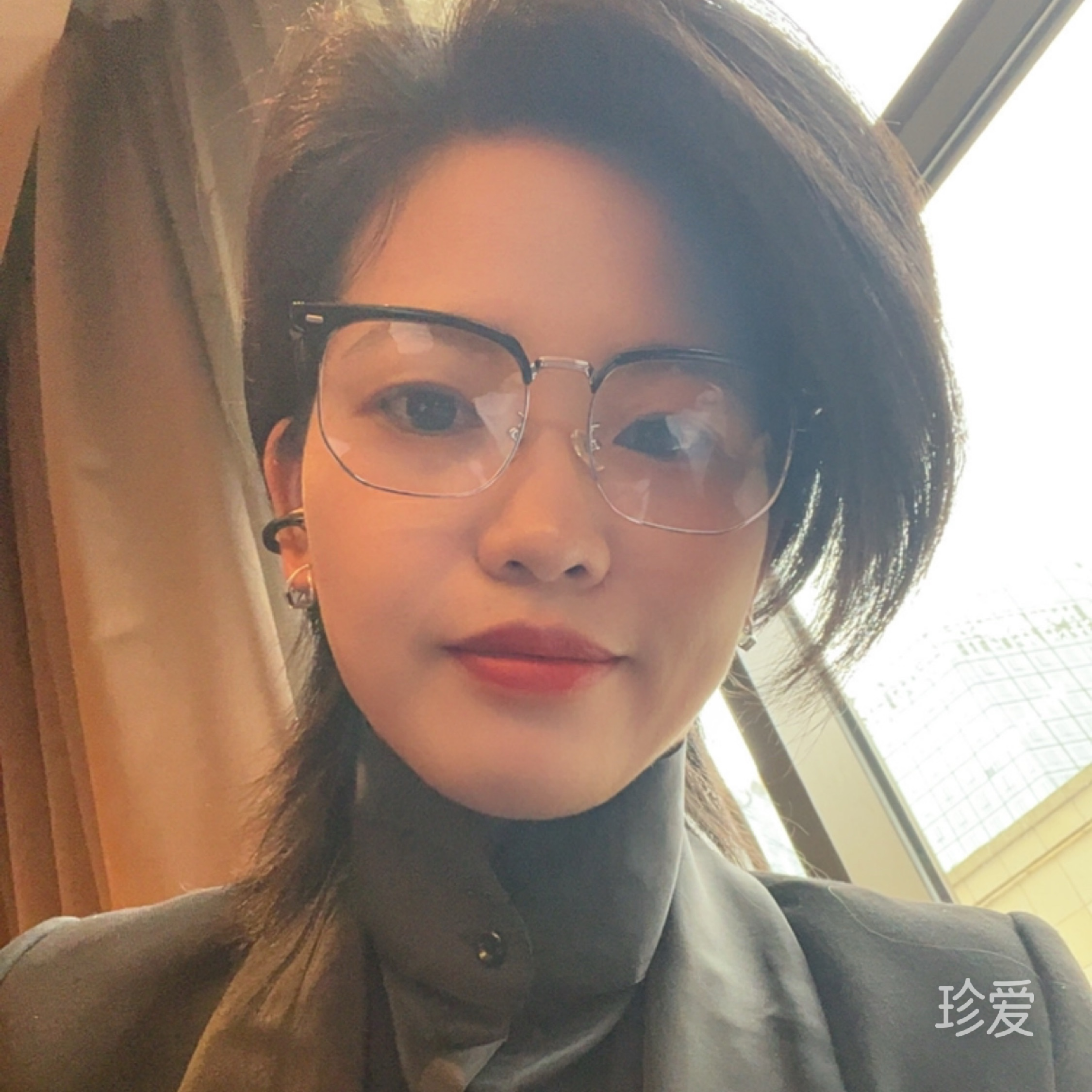 栩栩