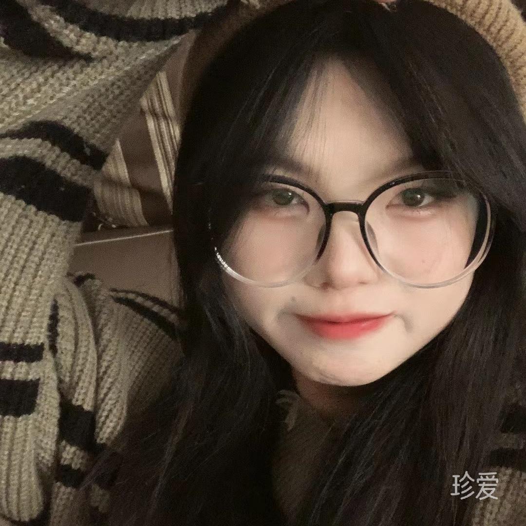 這只貓貓叫小甜