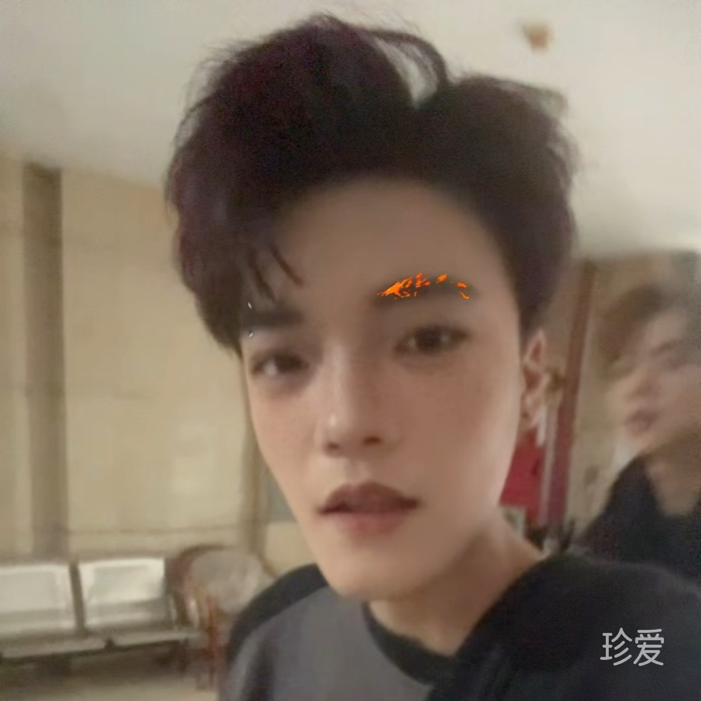 溜边的黄花鱼