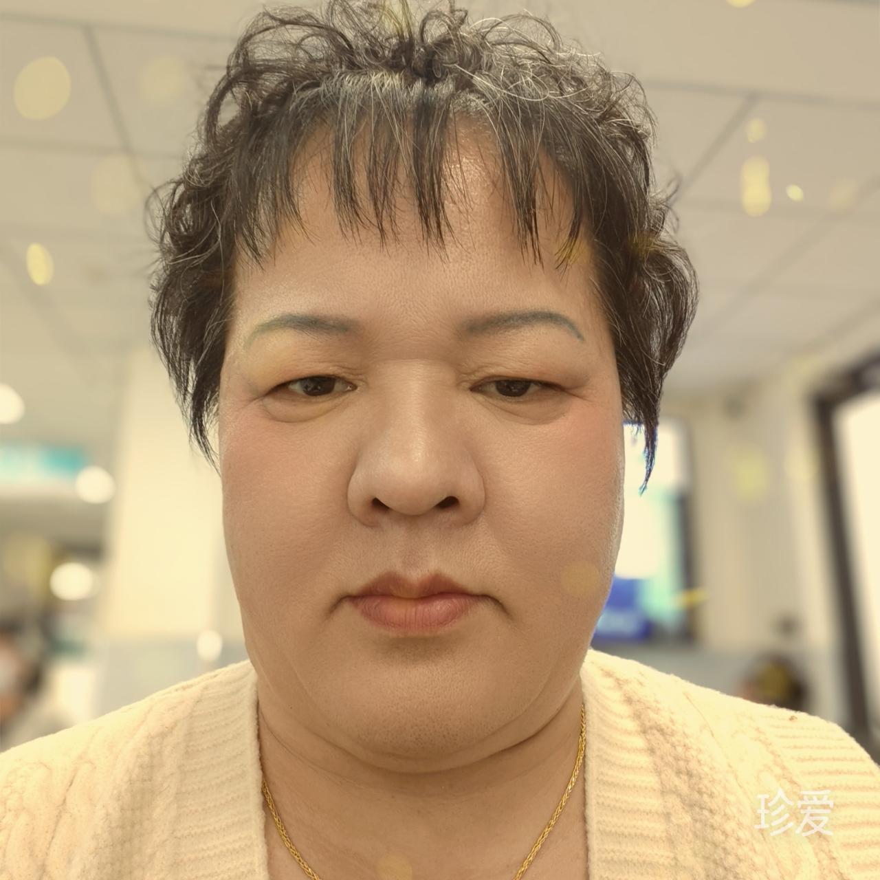 翠彤
