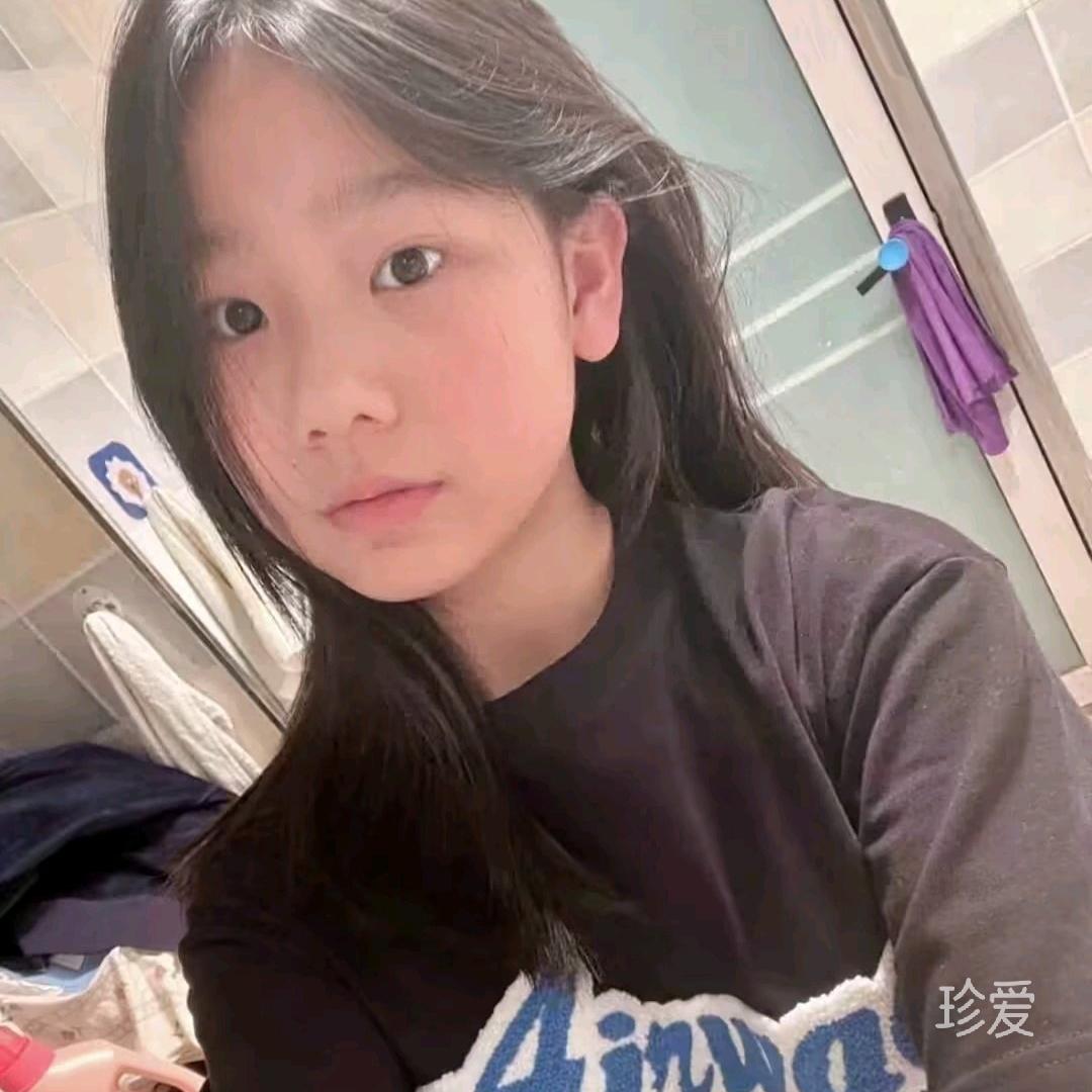 墨默