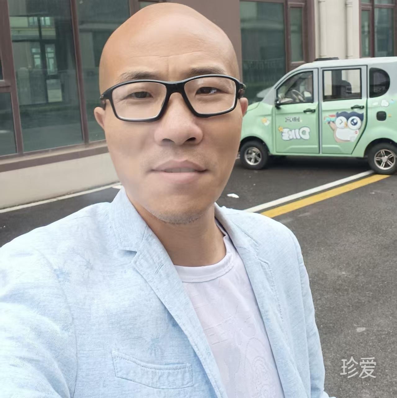 10块腹肌的男人