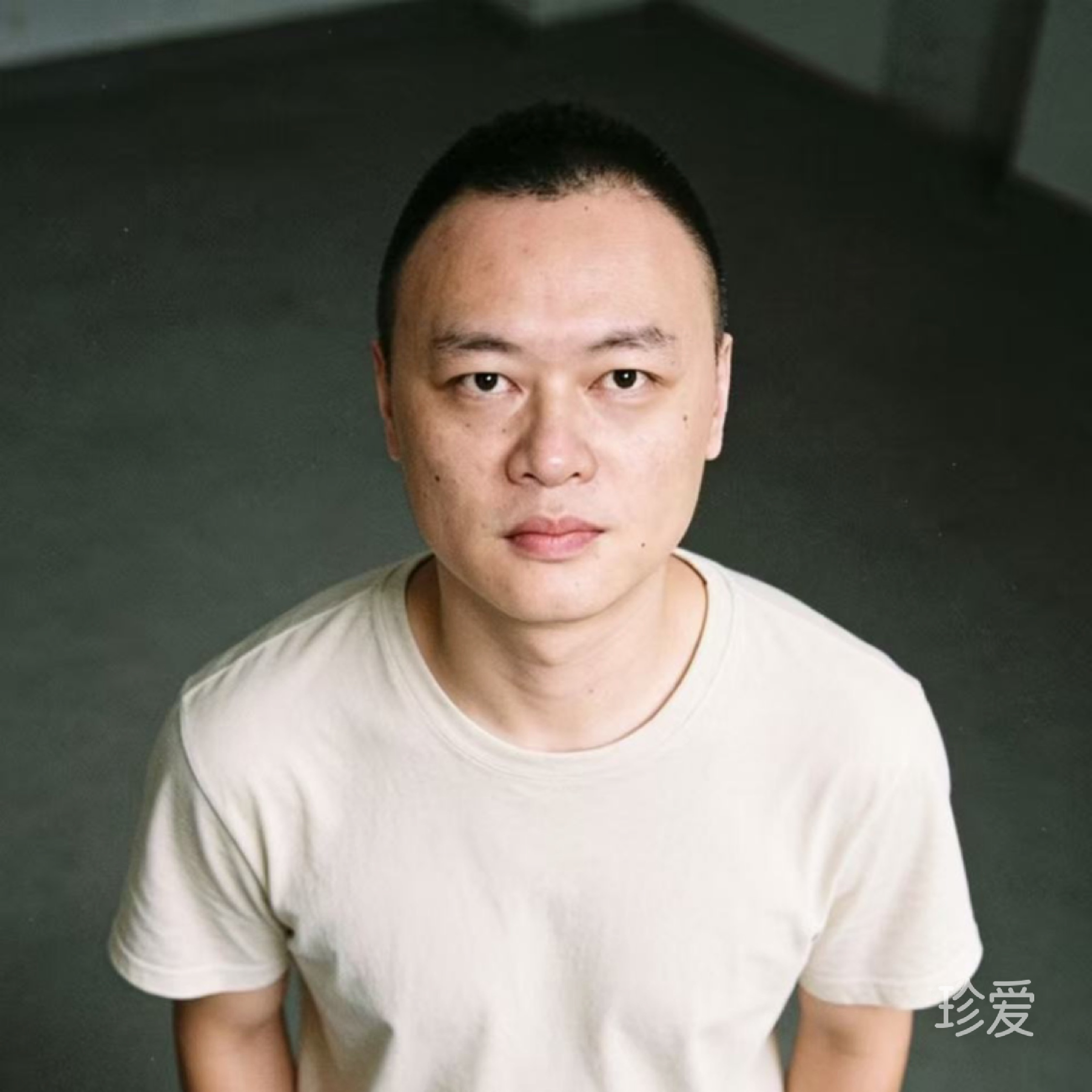 摩羯大白