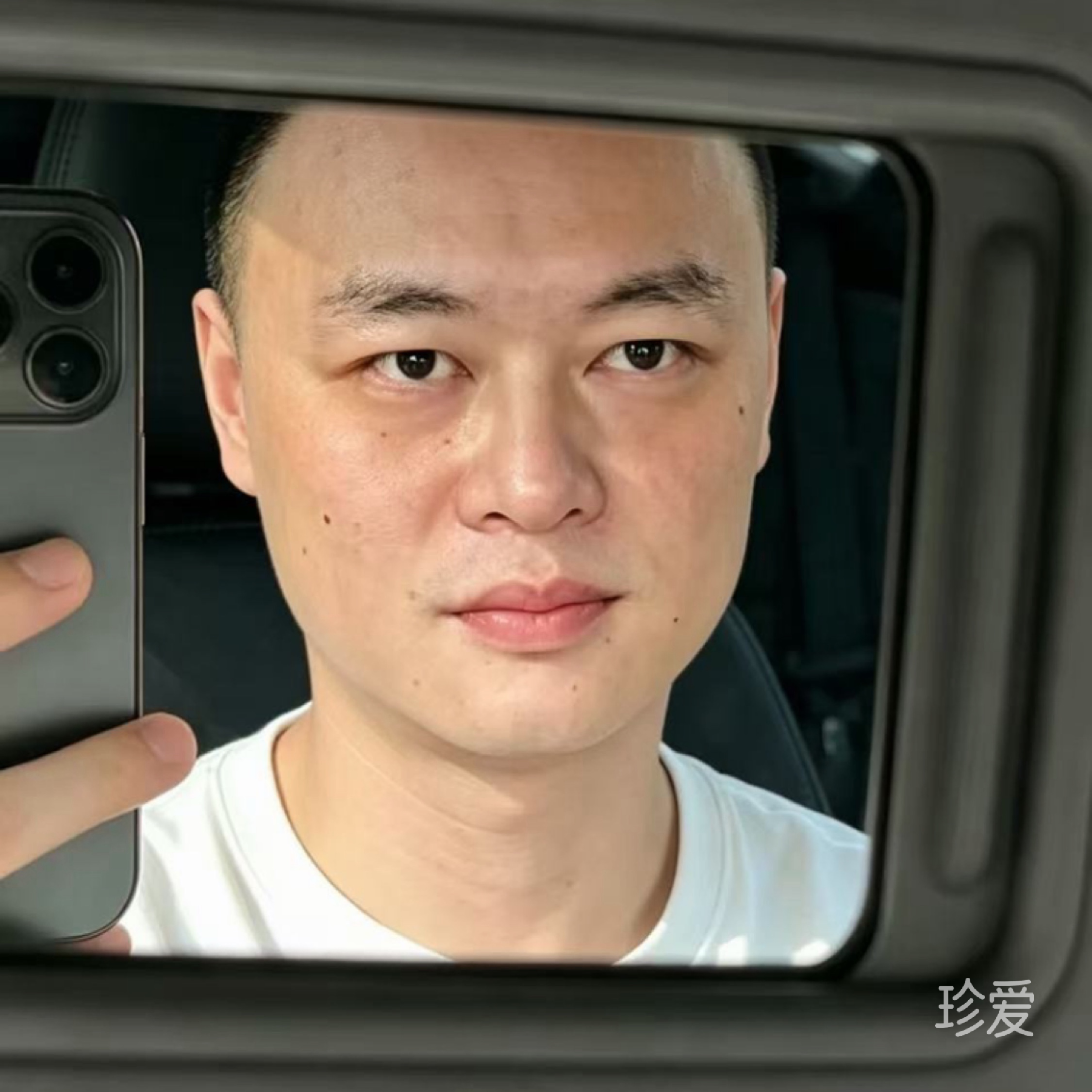 摩羯大白