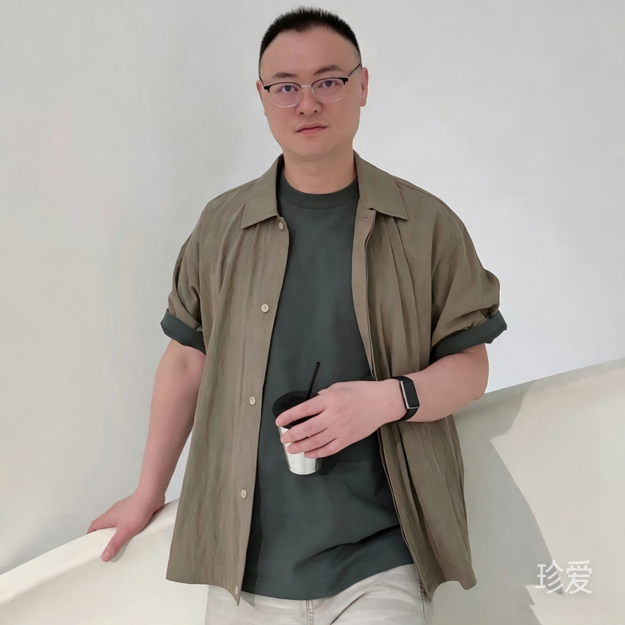 摩羯大白