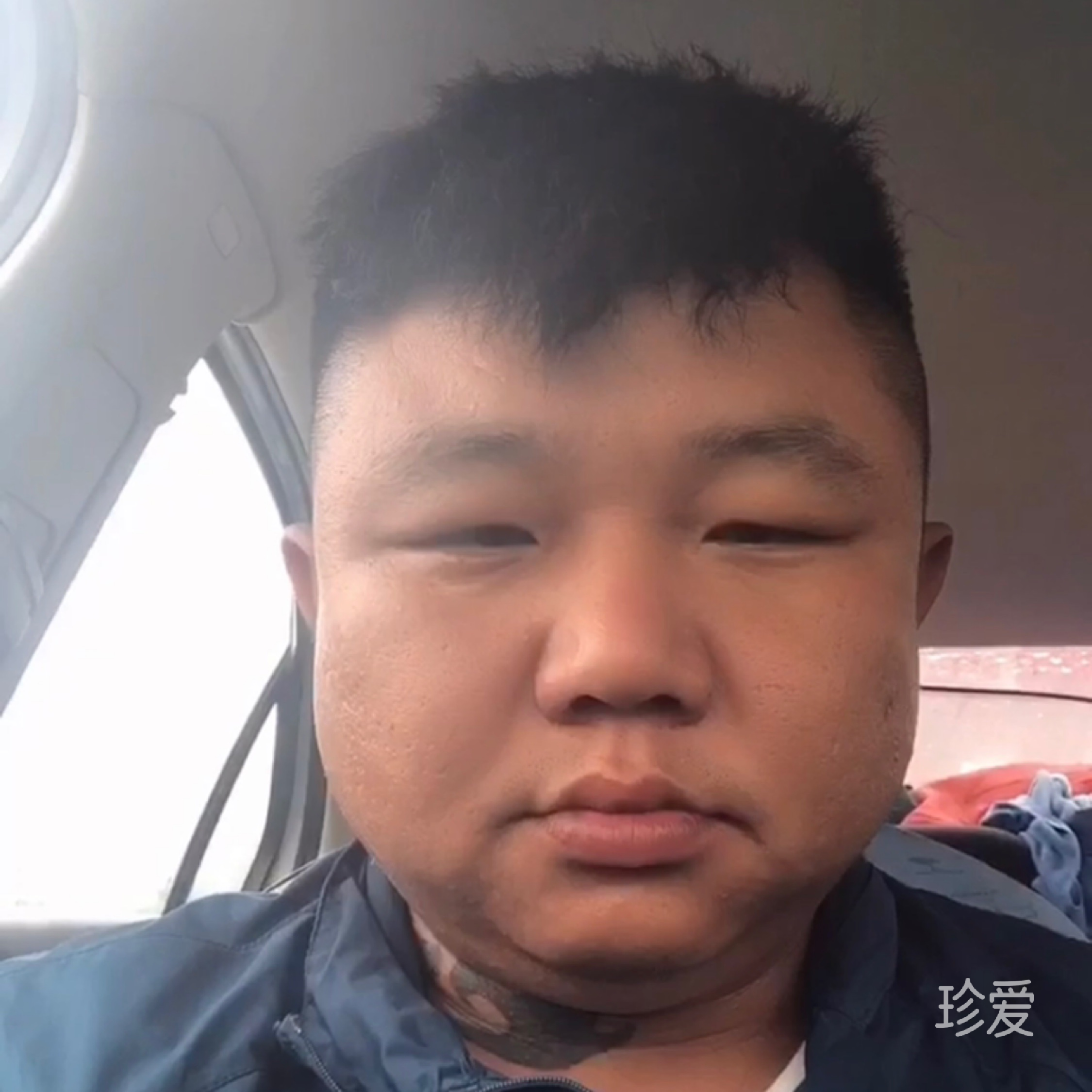 一粒尘埃一粒沙