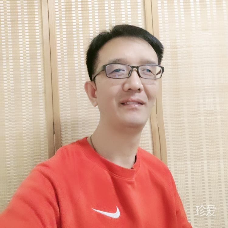 闲云收尽青锁怀