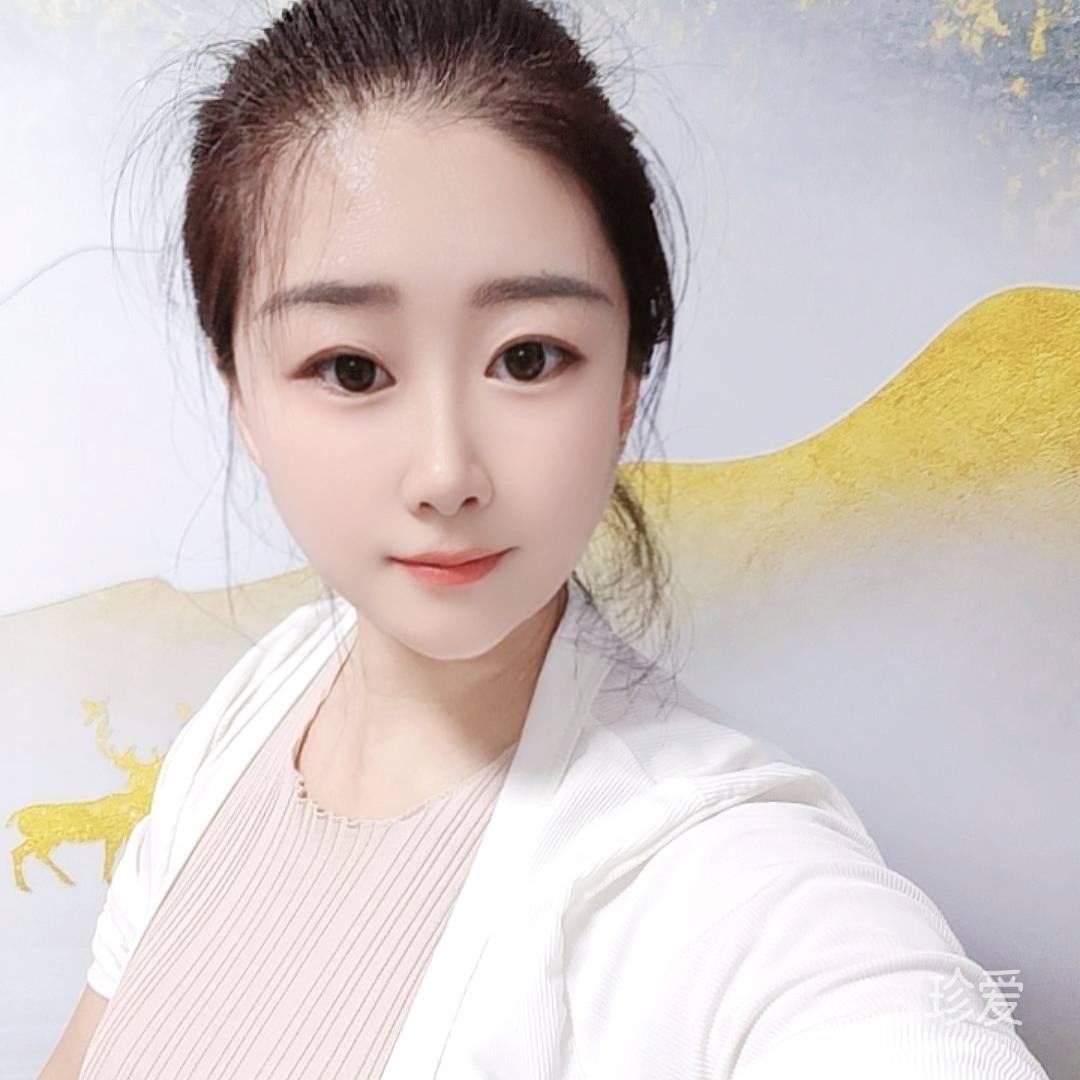 晴天的的一朵云