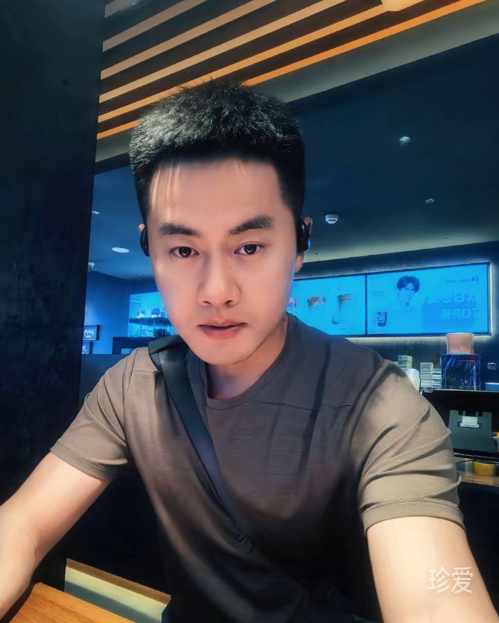 没人陪我看电影