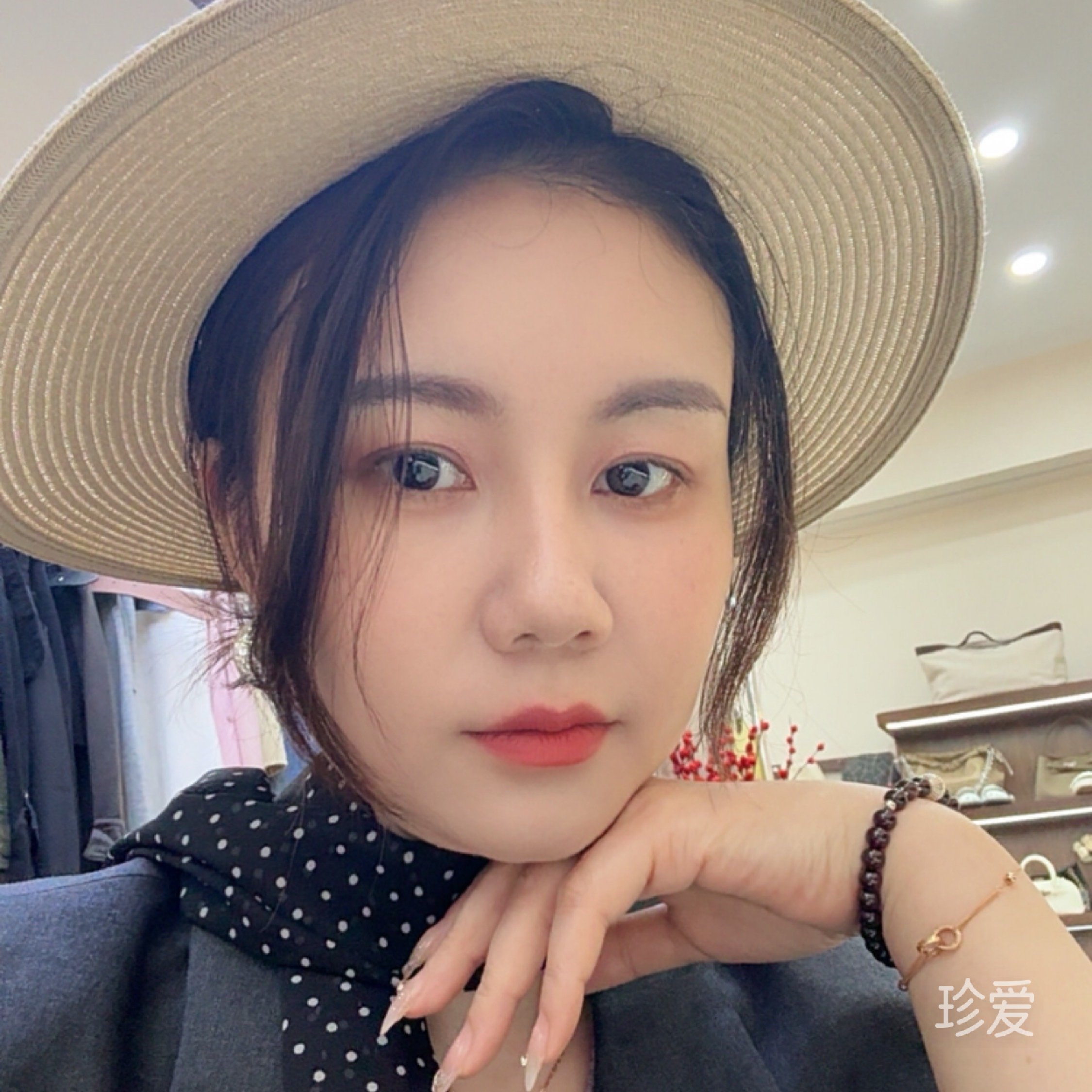 带刺的玫瑰