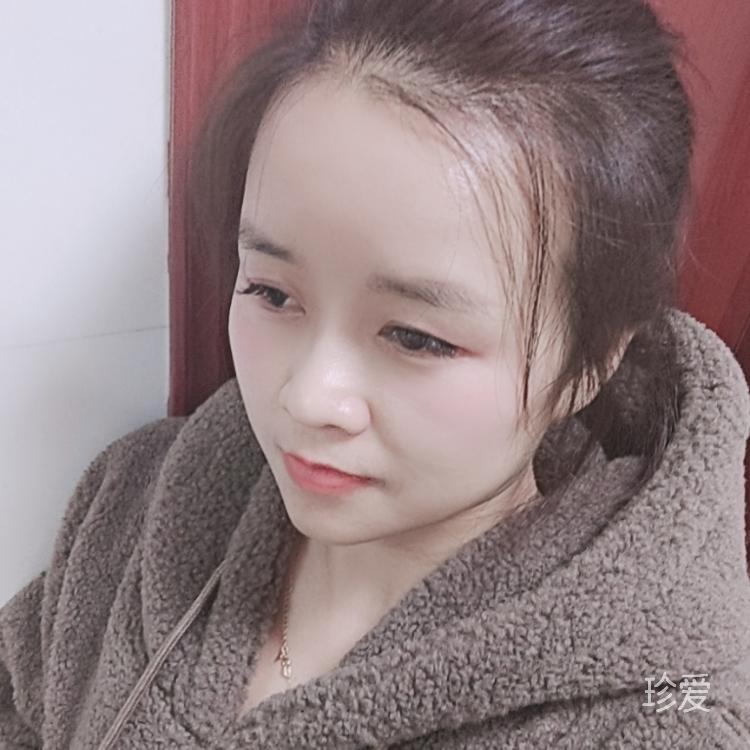 蓝色冰泪草