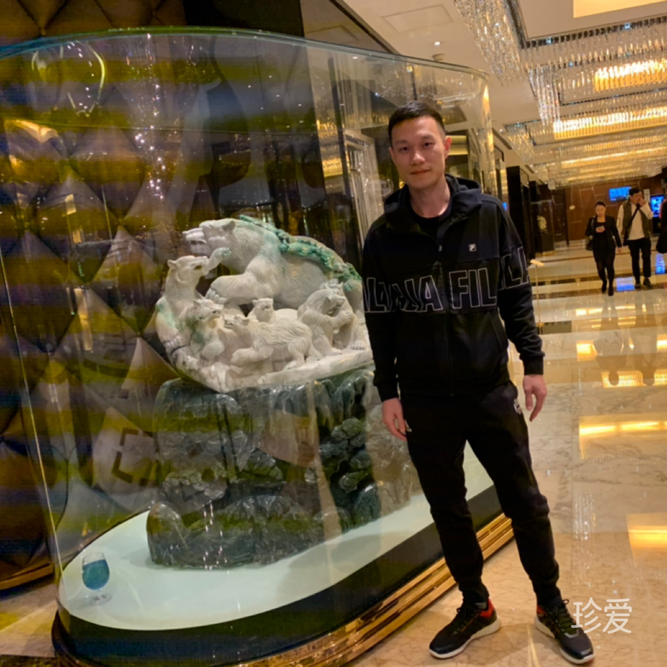 昨夜小楼又东风
