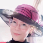 獨蓮臨水清姿入畫