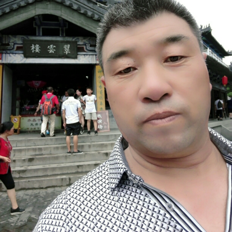 陽(yáng)光的牧場(chǎng)