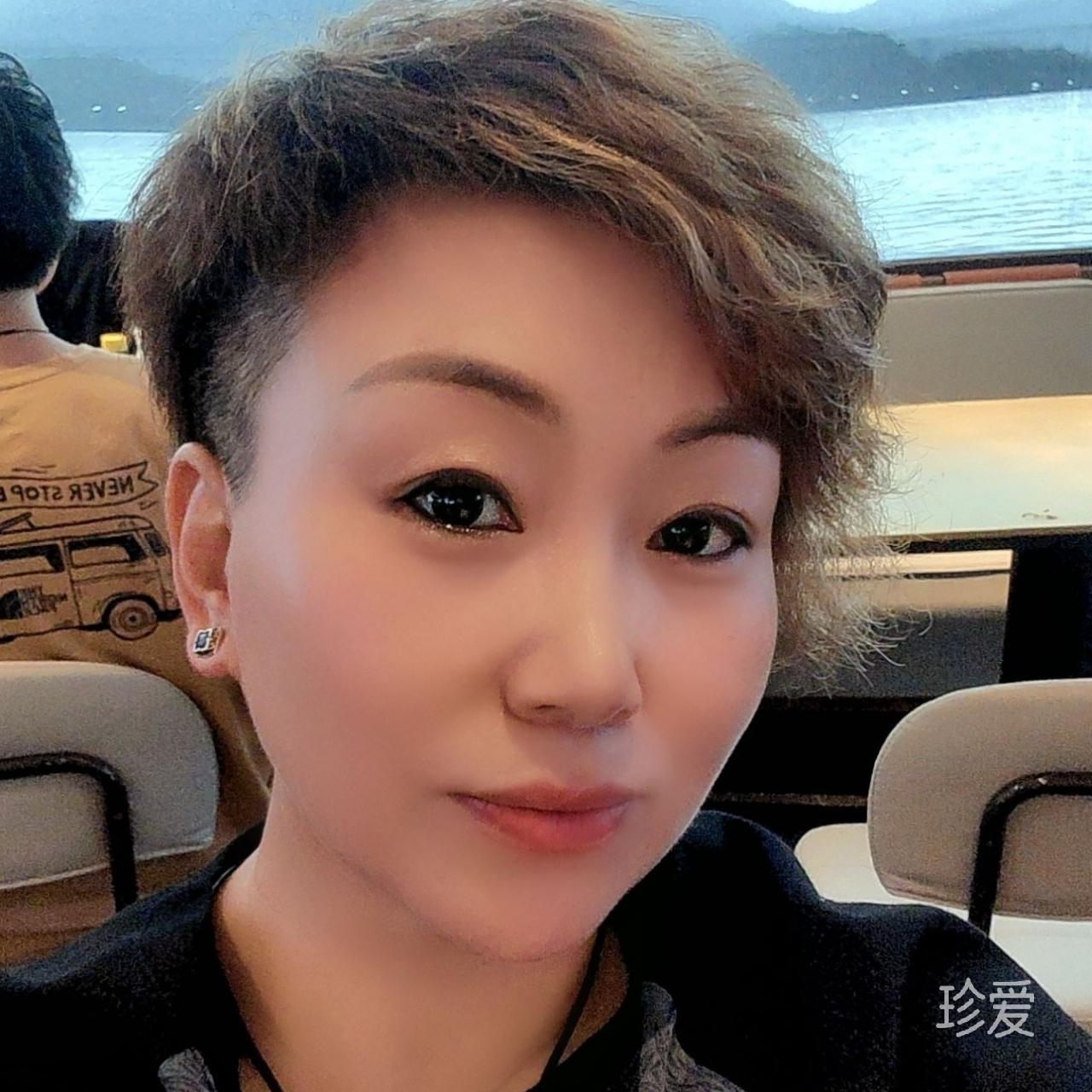 萍水相逢