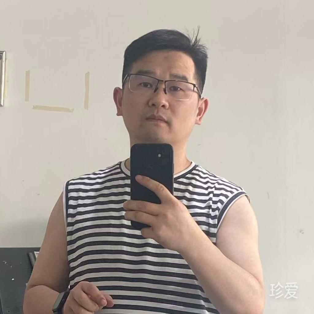 脚踏七彩祥云