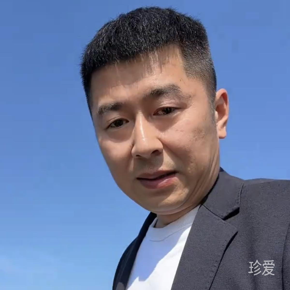 晚风里的龙先生
