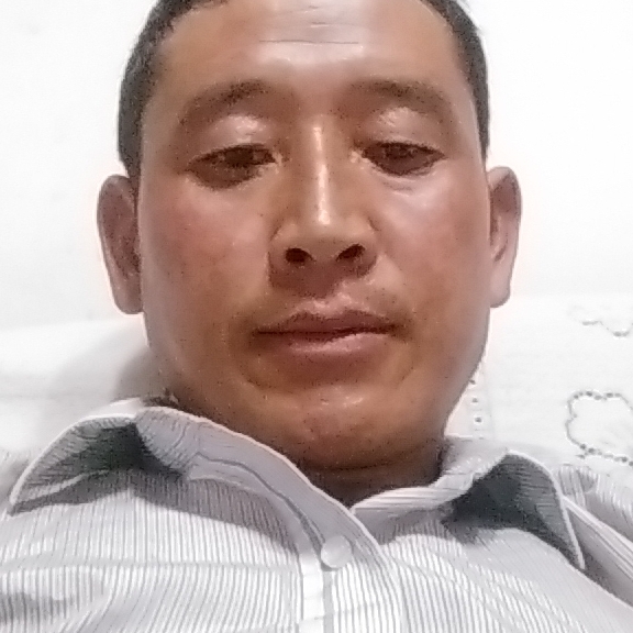 接近透明的藍(lán)