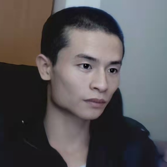 陌路相逢物是人非