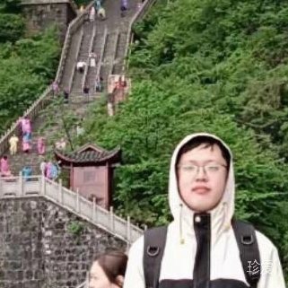 云逸