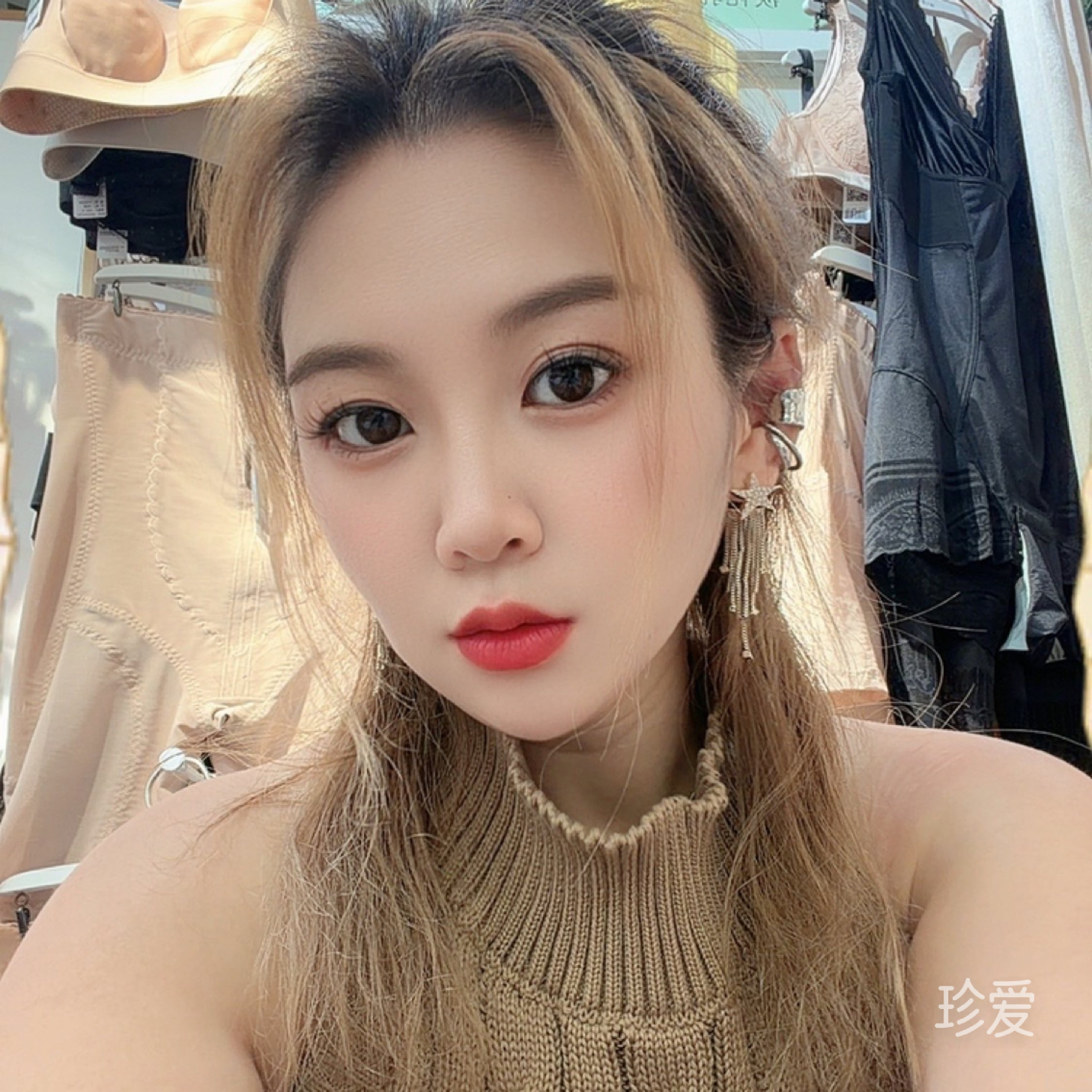迷琳闪闪