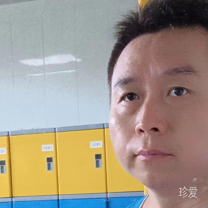 笑容背后的眼淚