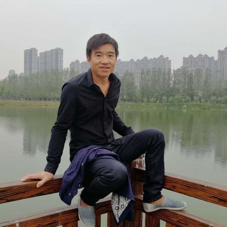 夢(mèng)想與現(xiàn)實(shí)之間