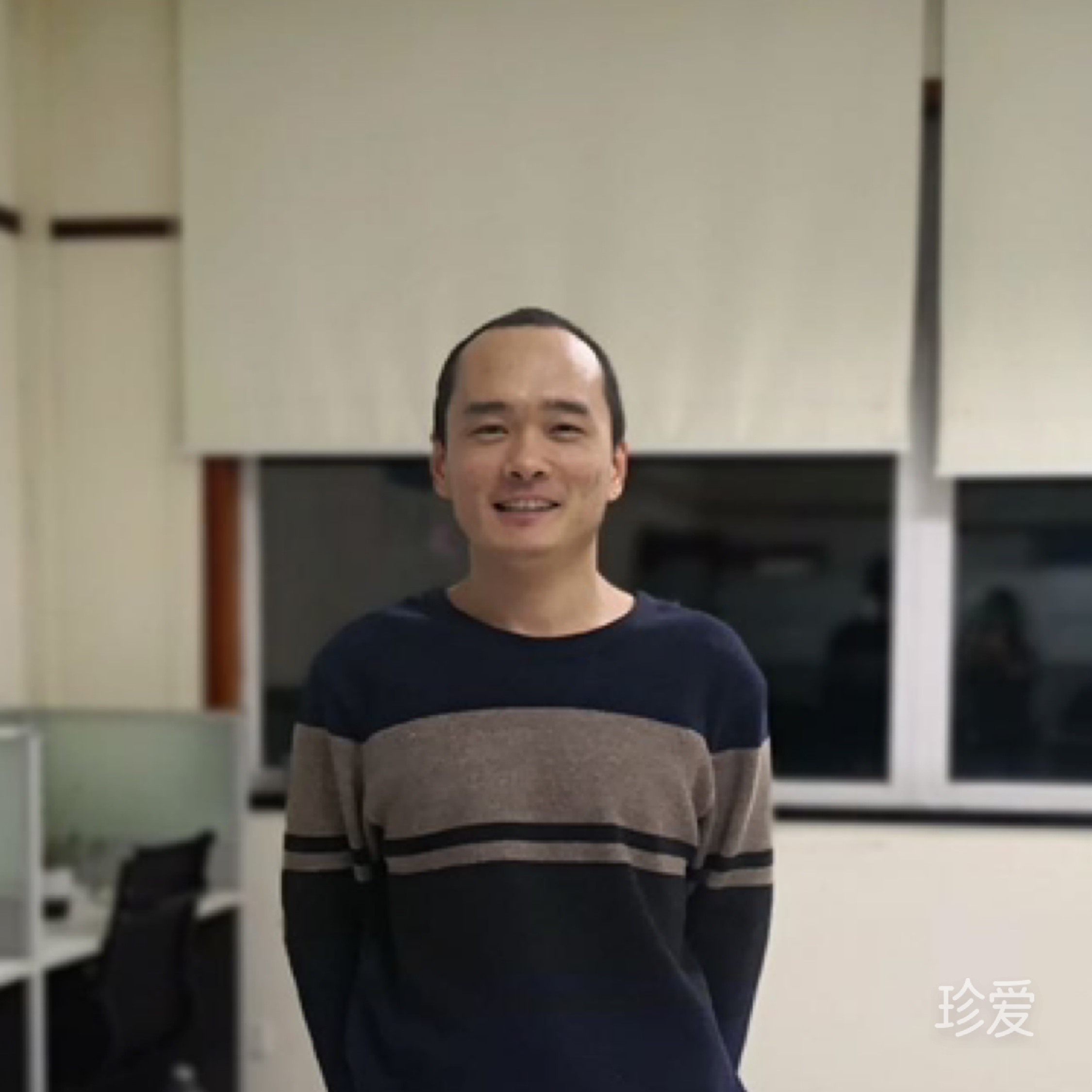 雨夜漫步