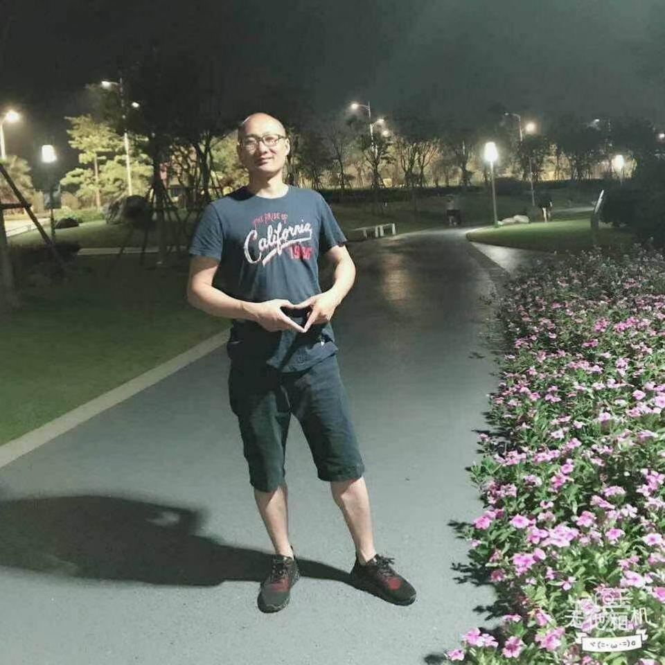 倔強(qiáng)的大熊