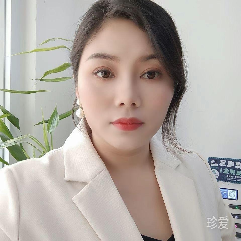 爱笑的女孩