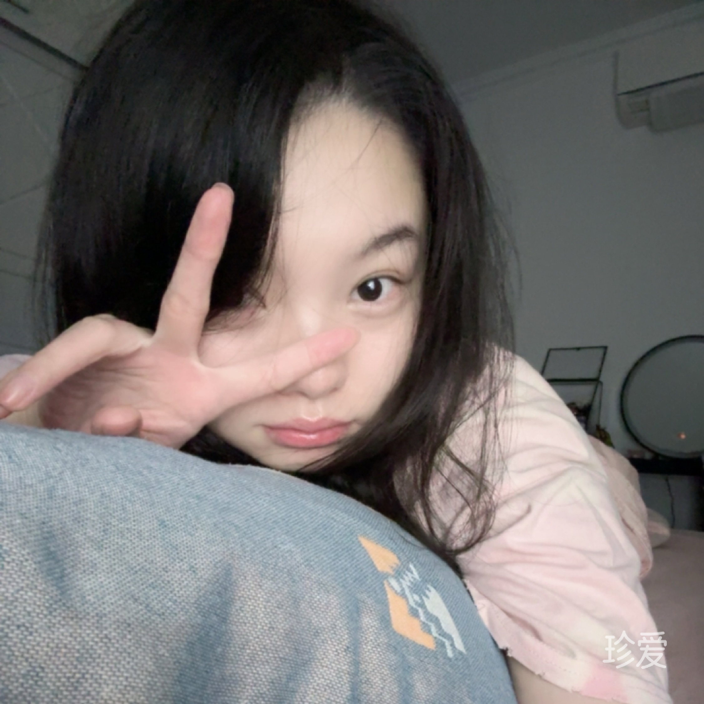 嗯哼