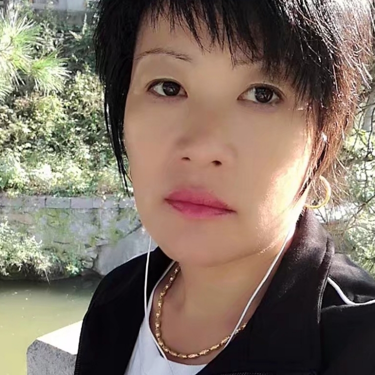 我在等风也等你