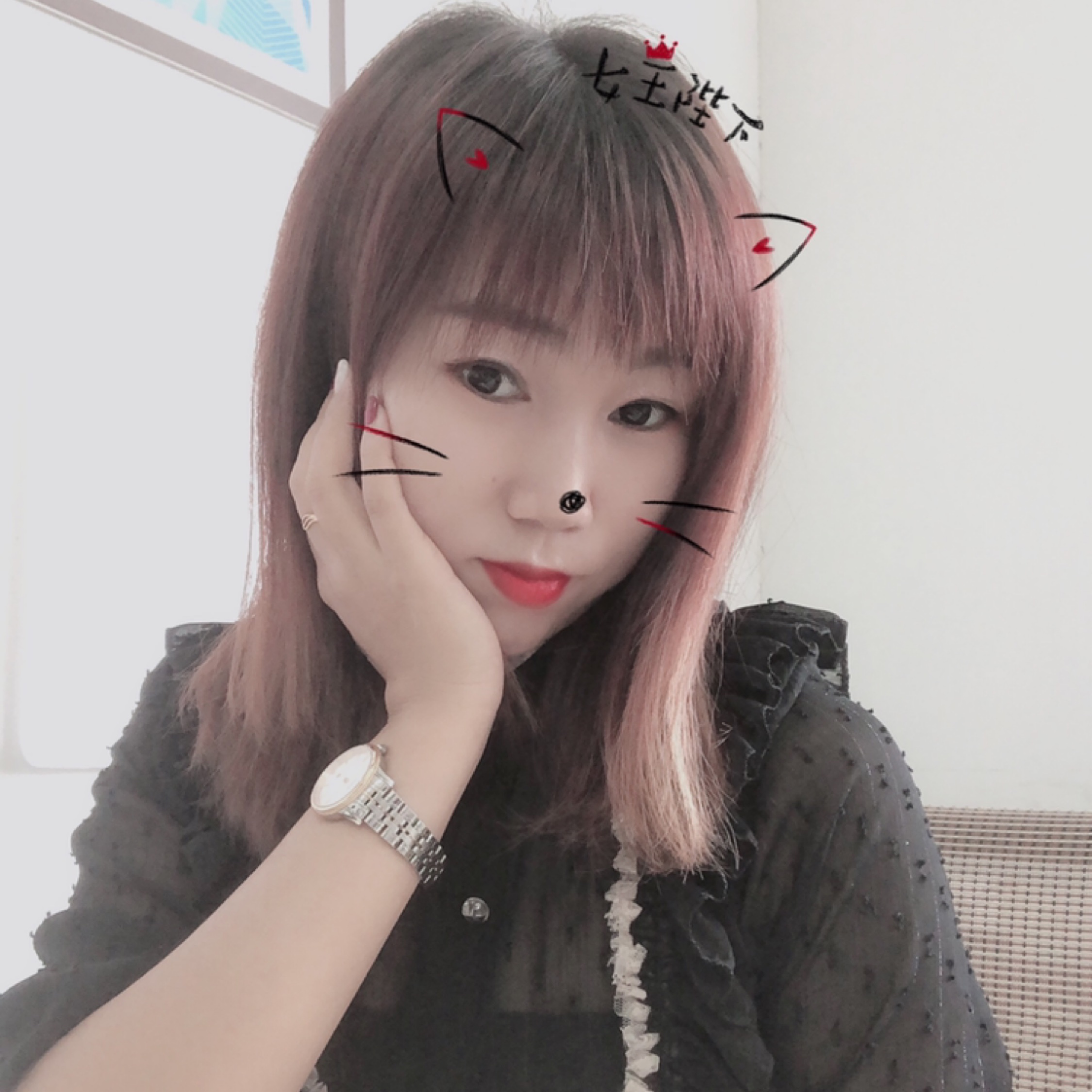 莉莉