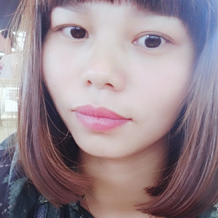 亞一珠寶段年嬌