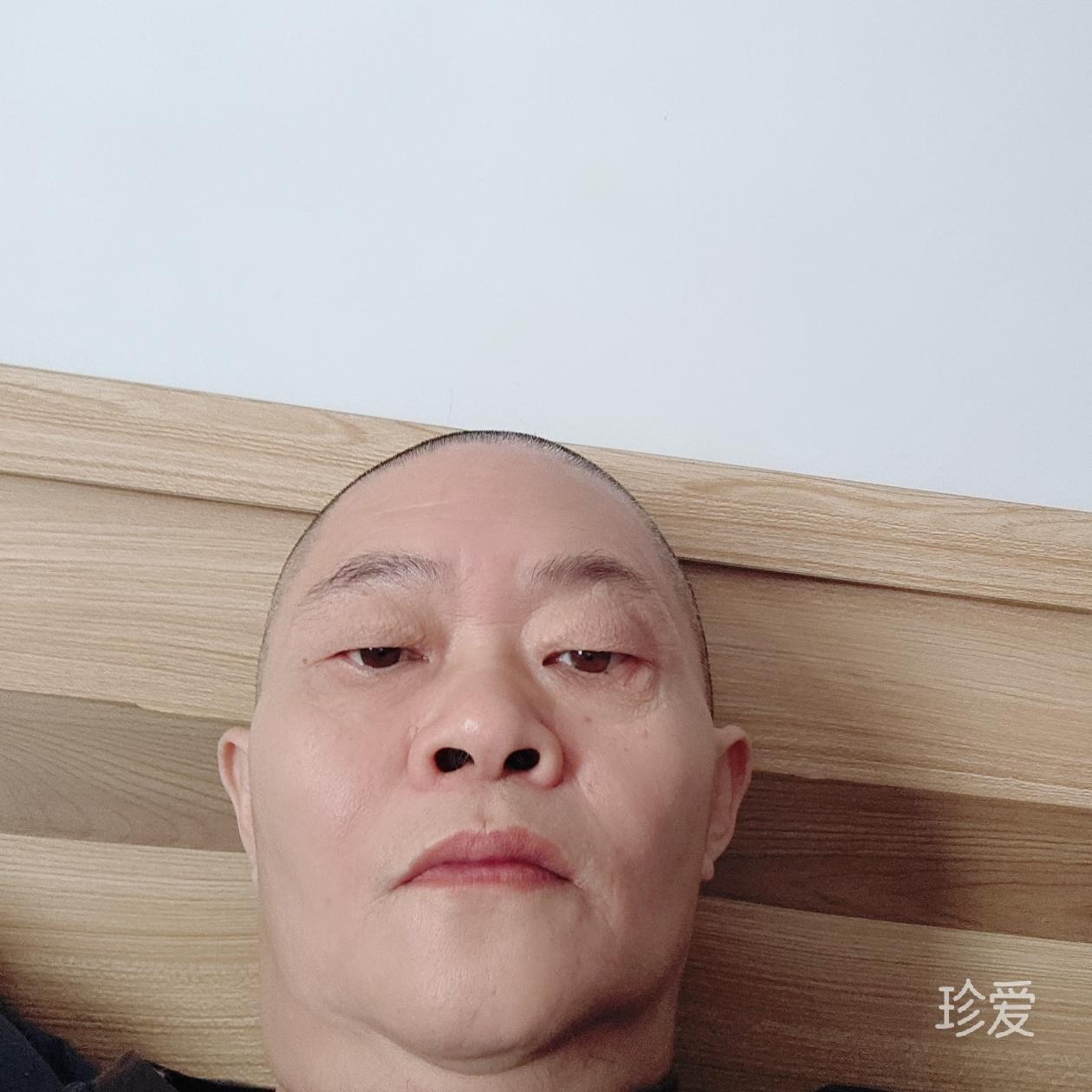 伪装的笑容