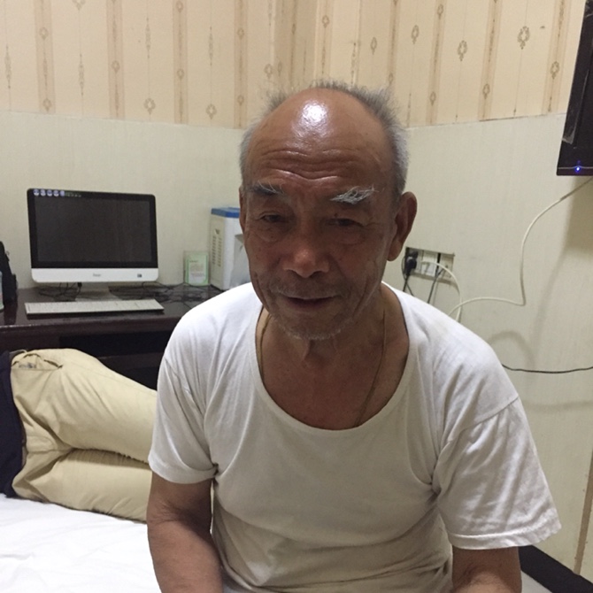 快樂(lè)的小老頭