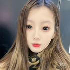 半妝女人