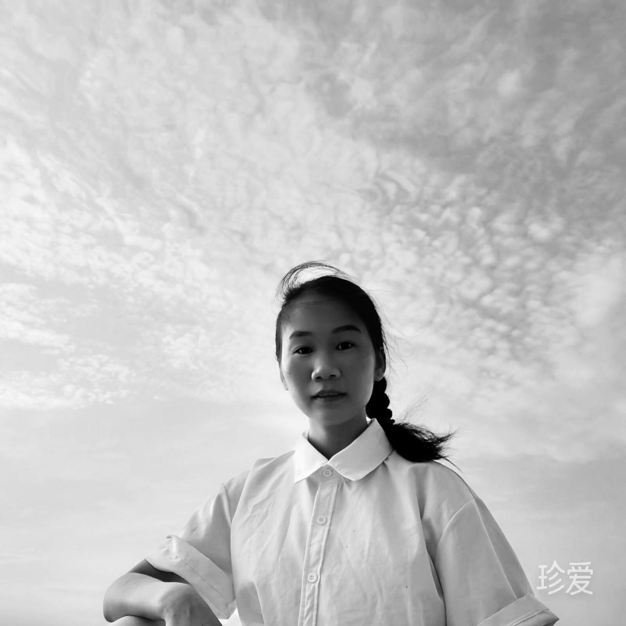 赤壁丹霞旁的砂糖