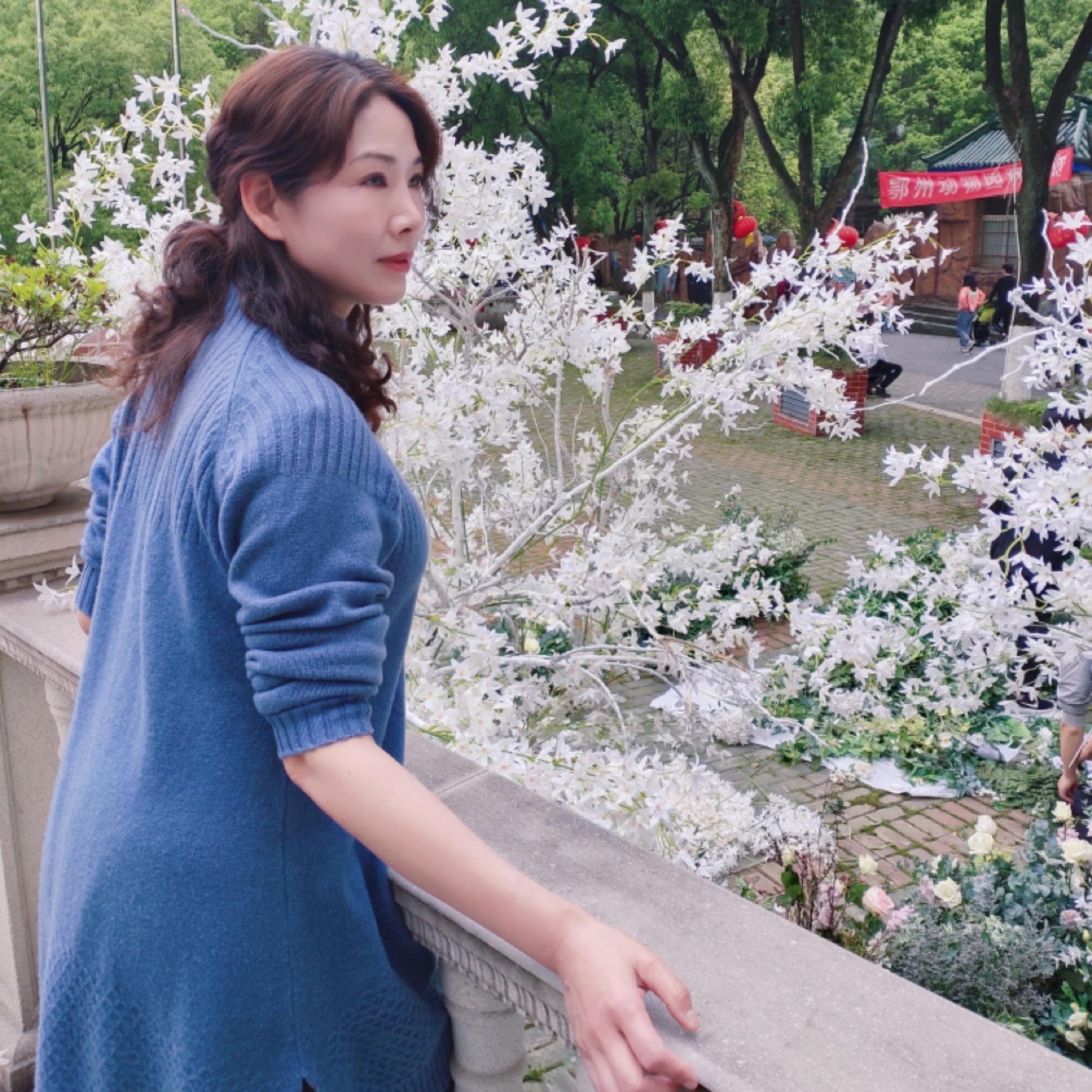 等一朵彼岸花開