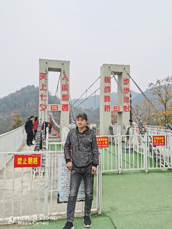 两情相悦共白头