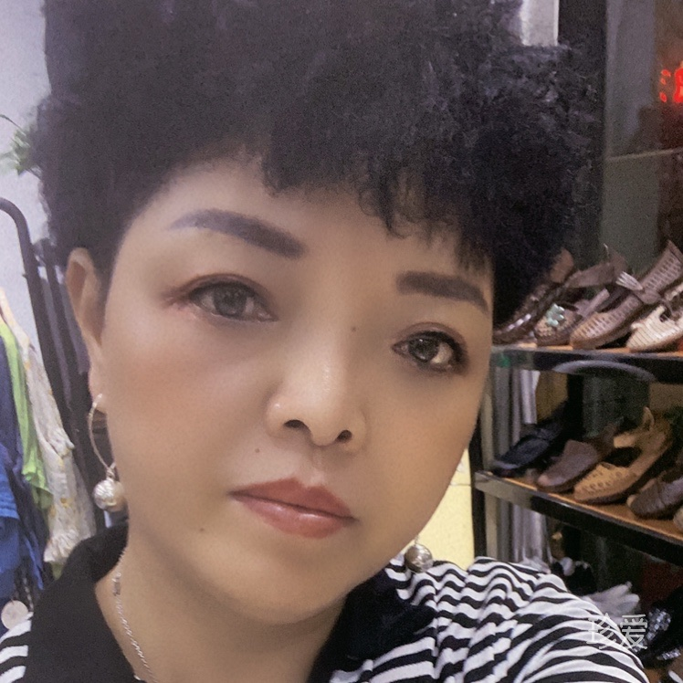 阿莲