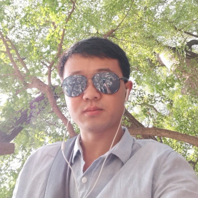 夢牽一人伴今生