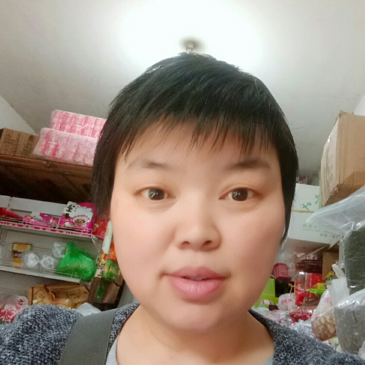 橱窗里的幸福一