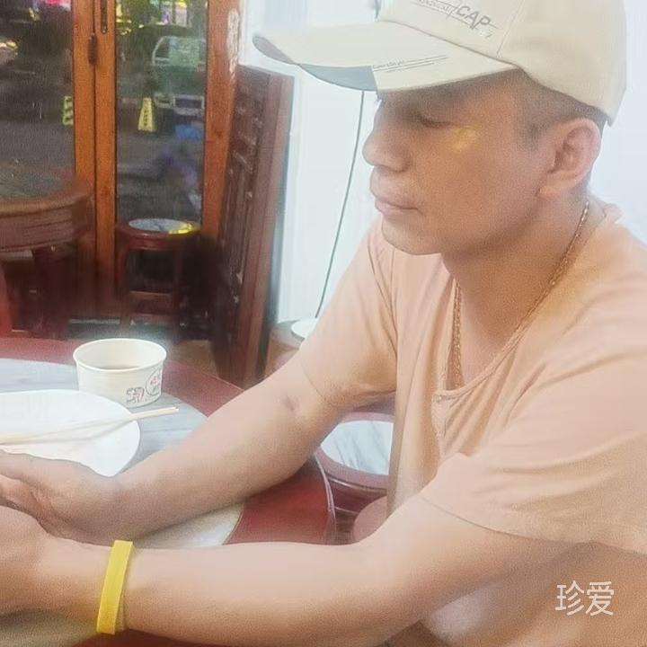 华健