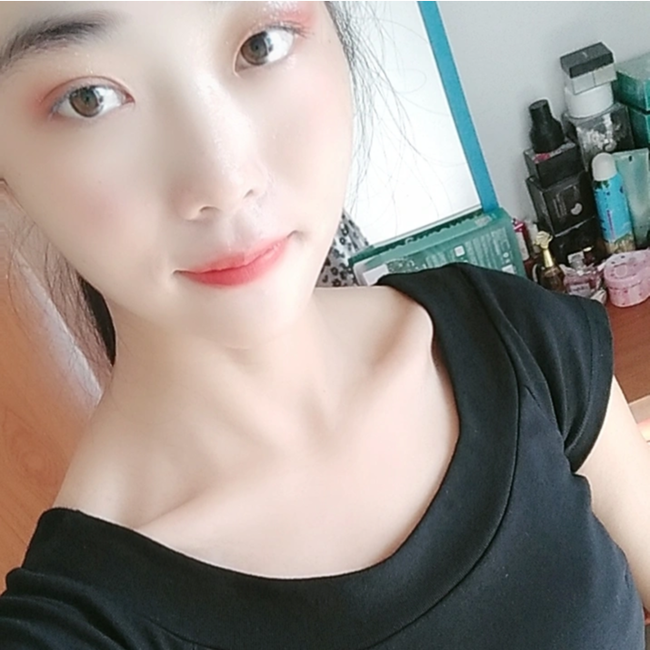 愛(ài)犯迷糊菇娘